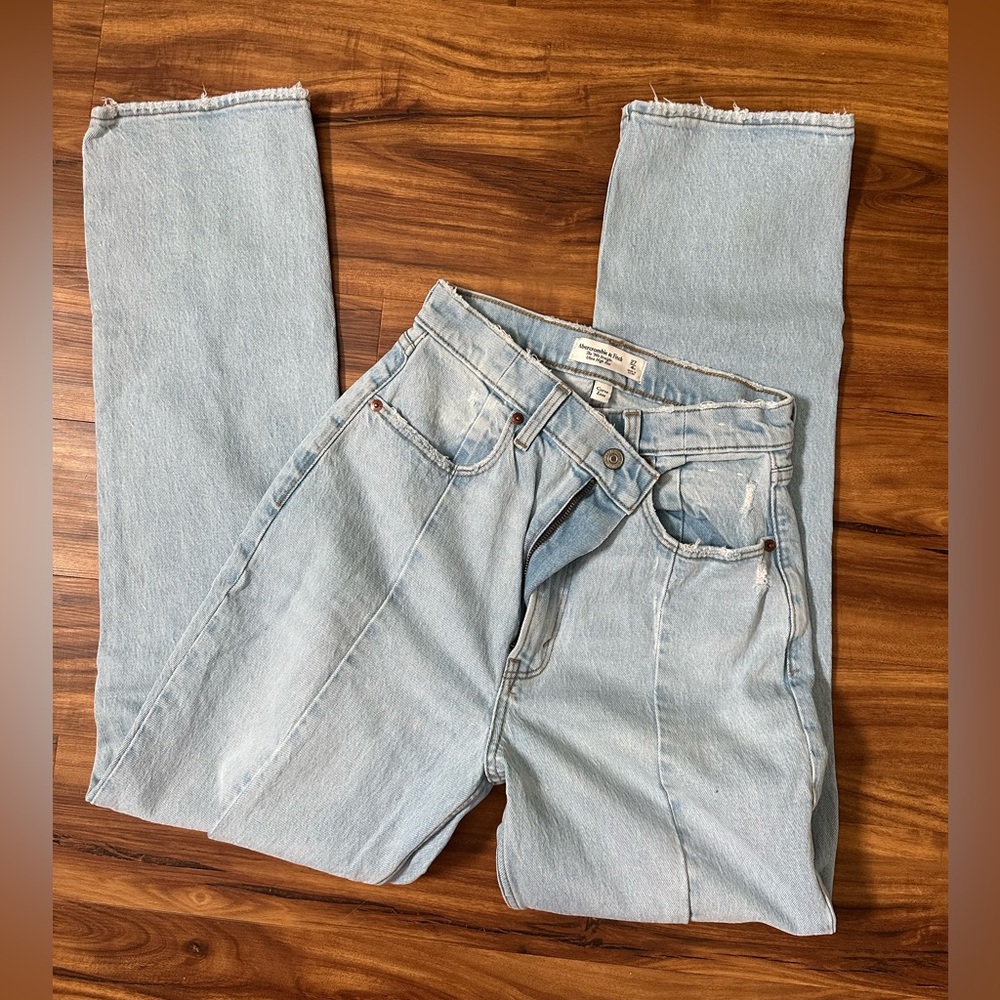 Abercrombie women’s jeans